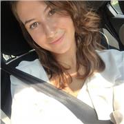 Studentessa universitaria disponibile per aiuto compiti o ripetizioni in inglese, spagnolo, italiano, storia fino al biennio, matematica solo medie